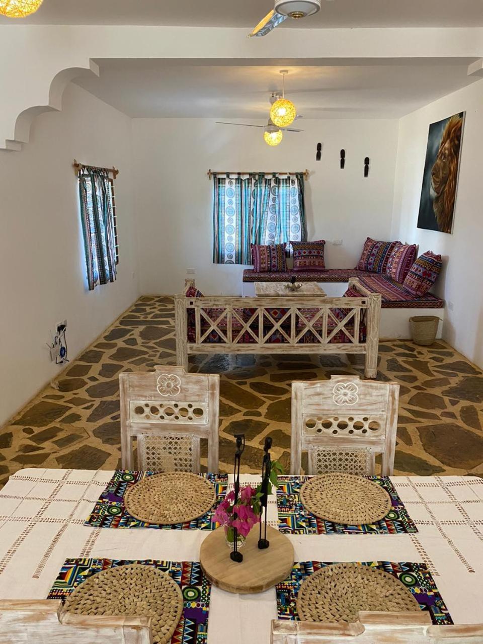 Red Land House Bed & Breakfast Ватаму Екстериор снимка